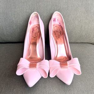 Ted Baker Size 10 Blush Pink Bow Pumps